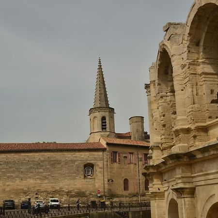 Aux Pieds Des Arenes Apartment Arles Luaran gambar