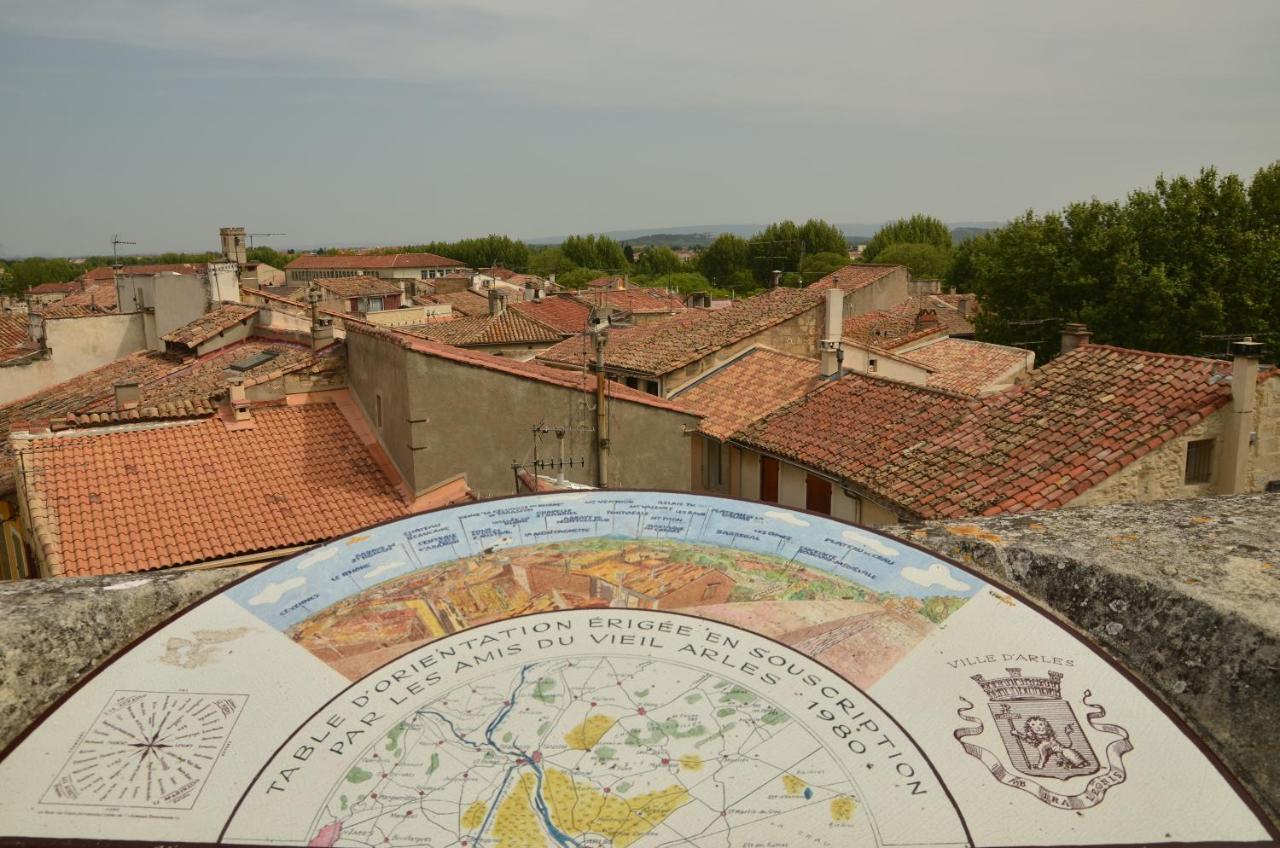 Aux Pieds Des Arenes Apartment Arles Luaran gambar