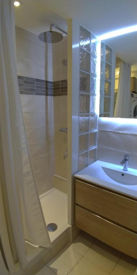 Aux Pieds Des Arenes Apartment Arles Luaran gambar