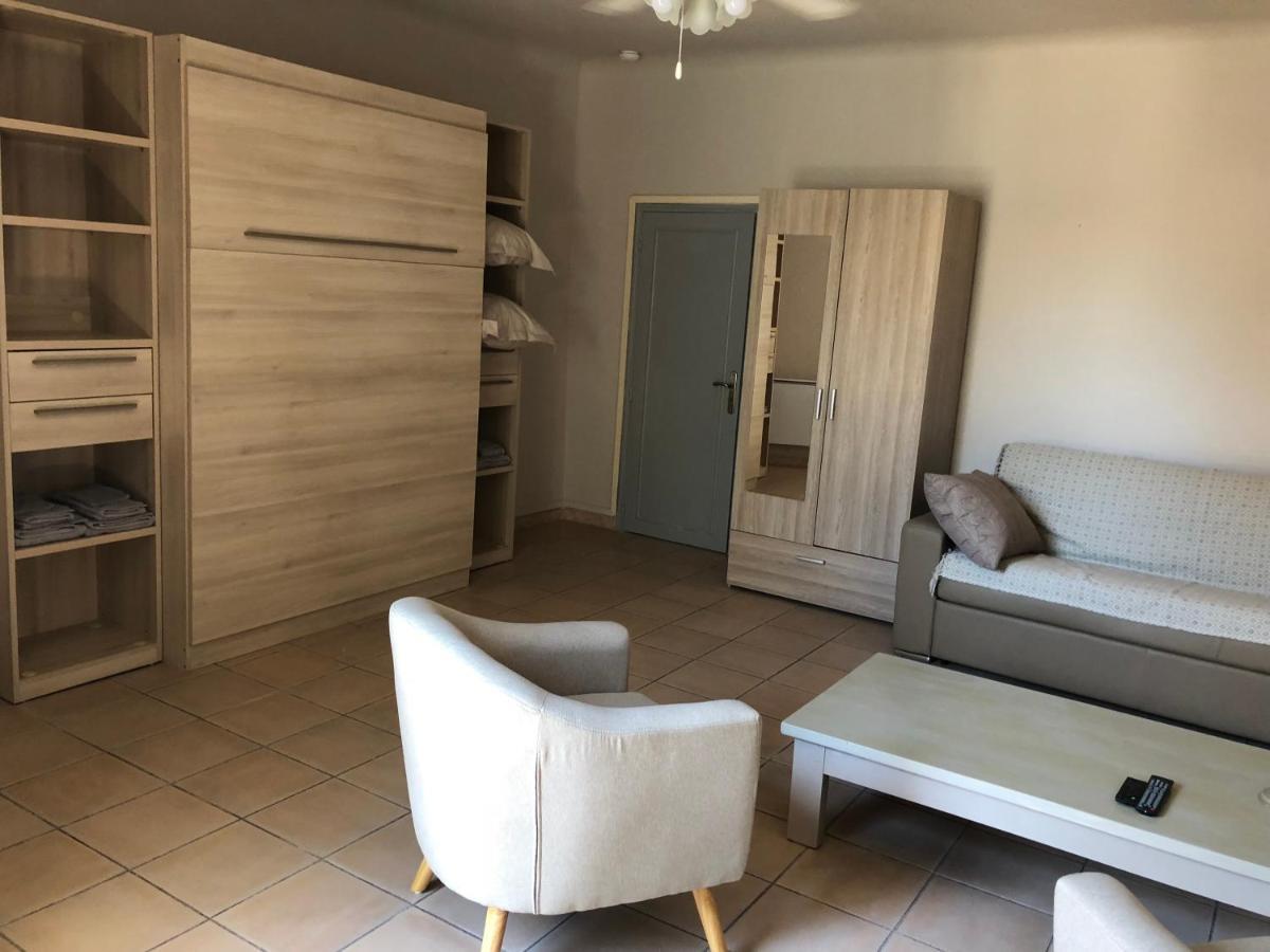 Aux Pieds Des Arenes Apartment Arles Luaran gambar