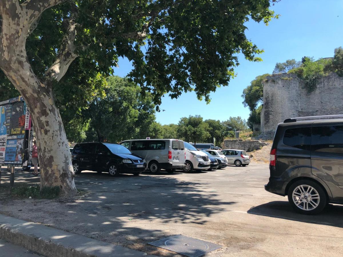 Aux Pieds Des Arenes Apartment Arles Luaran gambar