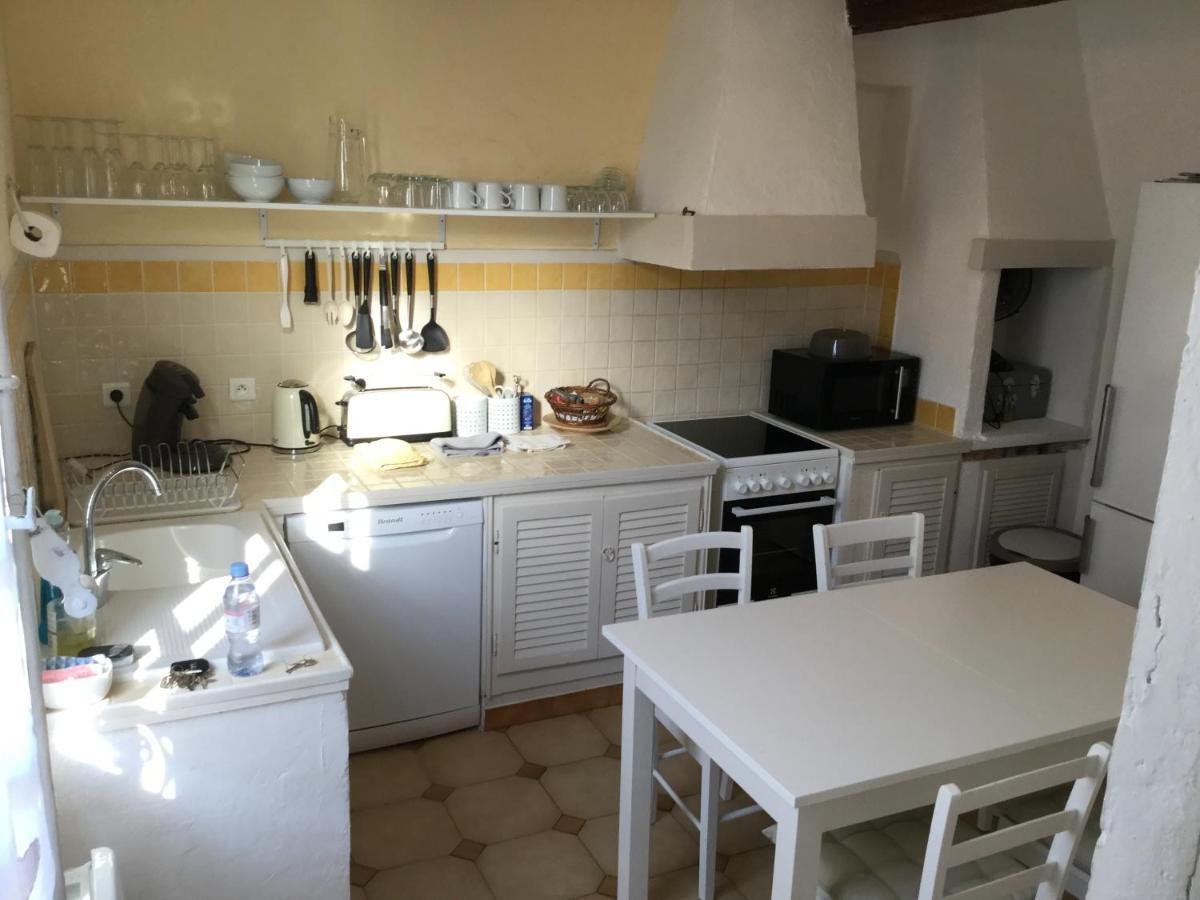 Aux Pieds Des Arenes Apartment Arles Luaran gambar