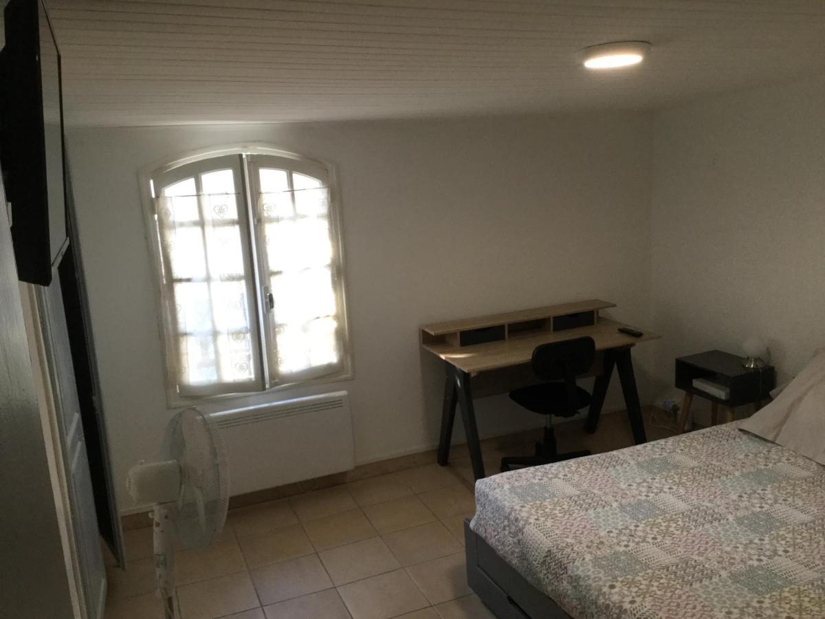 Aux Pieds Des Arenes Apartment Arles Luaran gambar